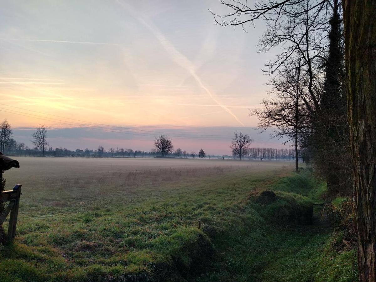 Agriturismo Cascina Poscallone アッビアテグラッソ ミラノ エクステリア 写真