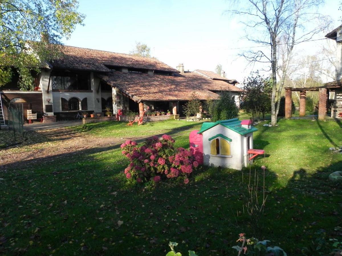 Agriturismo Cascina Poscallone アッビアテグラッソ ミラノ エクステリア 写真
