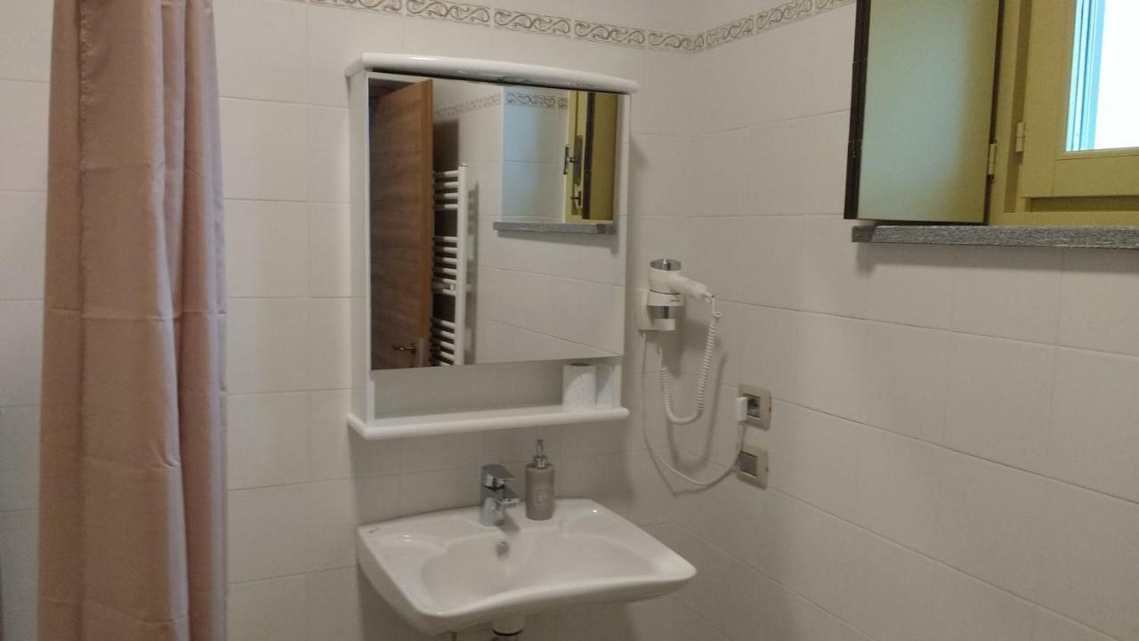 Agriturismo Cascina Poscallone アッビアテグラッソ ミラノ エクステリア 写真