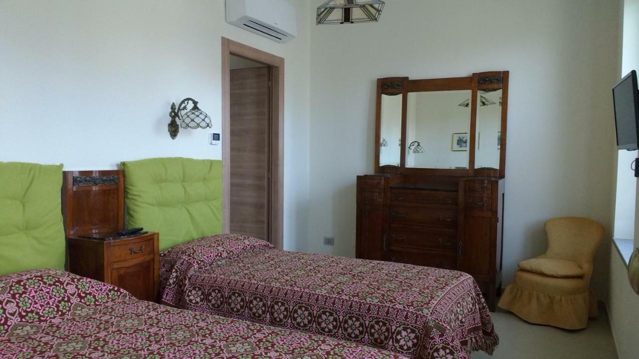 Agriturismo Cascina Poscallone アッビアテグラッソ ミラノ エクステリア 写真