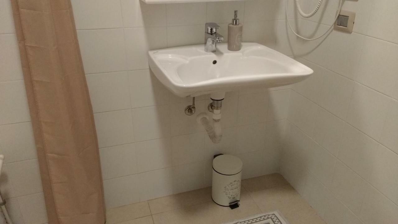 Agriturismo Cascina Poscallone アッビアテグラッソ ミラノ エクステリア 写真